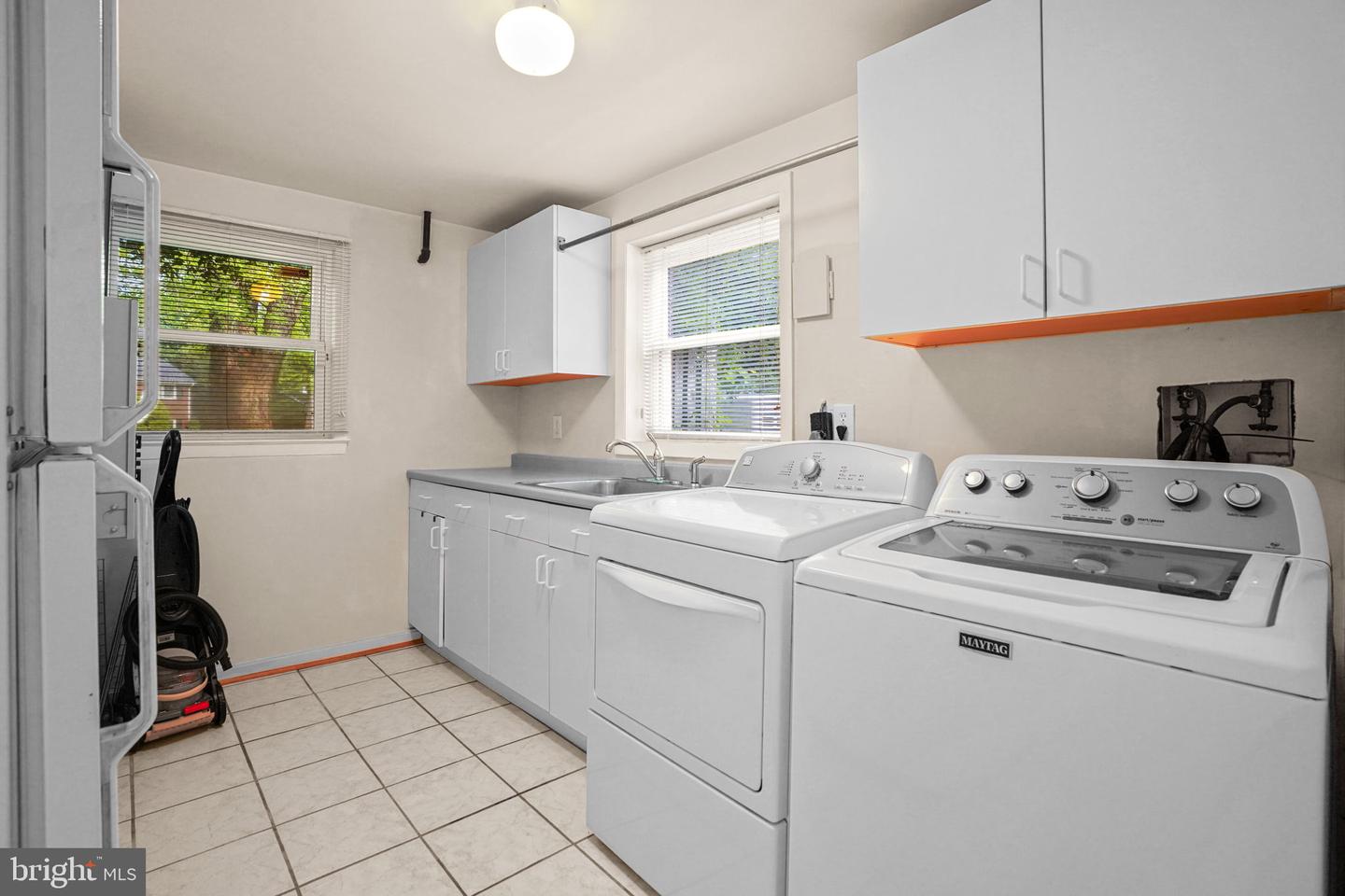 1415 Mayflower Dr Property Photo 29