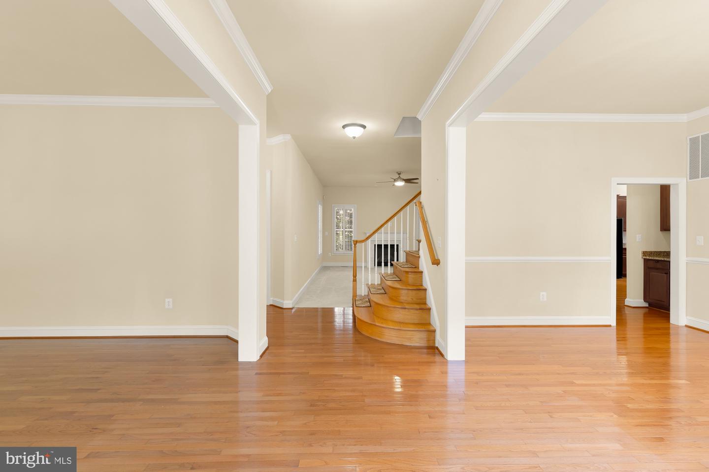 10606 Rosehaven St Property Photo 2