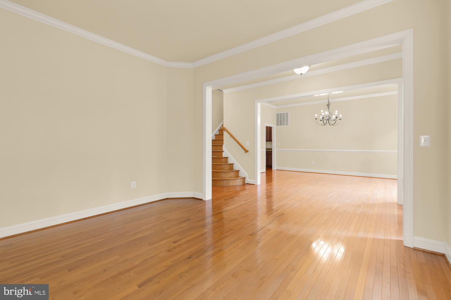 10606 Rosehaven St Property Photo 5