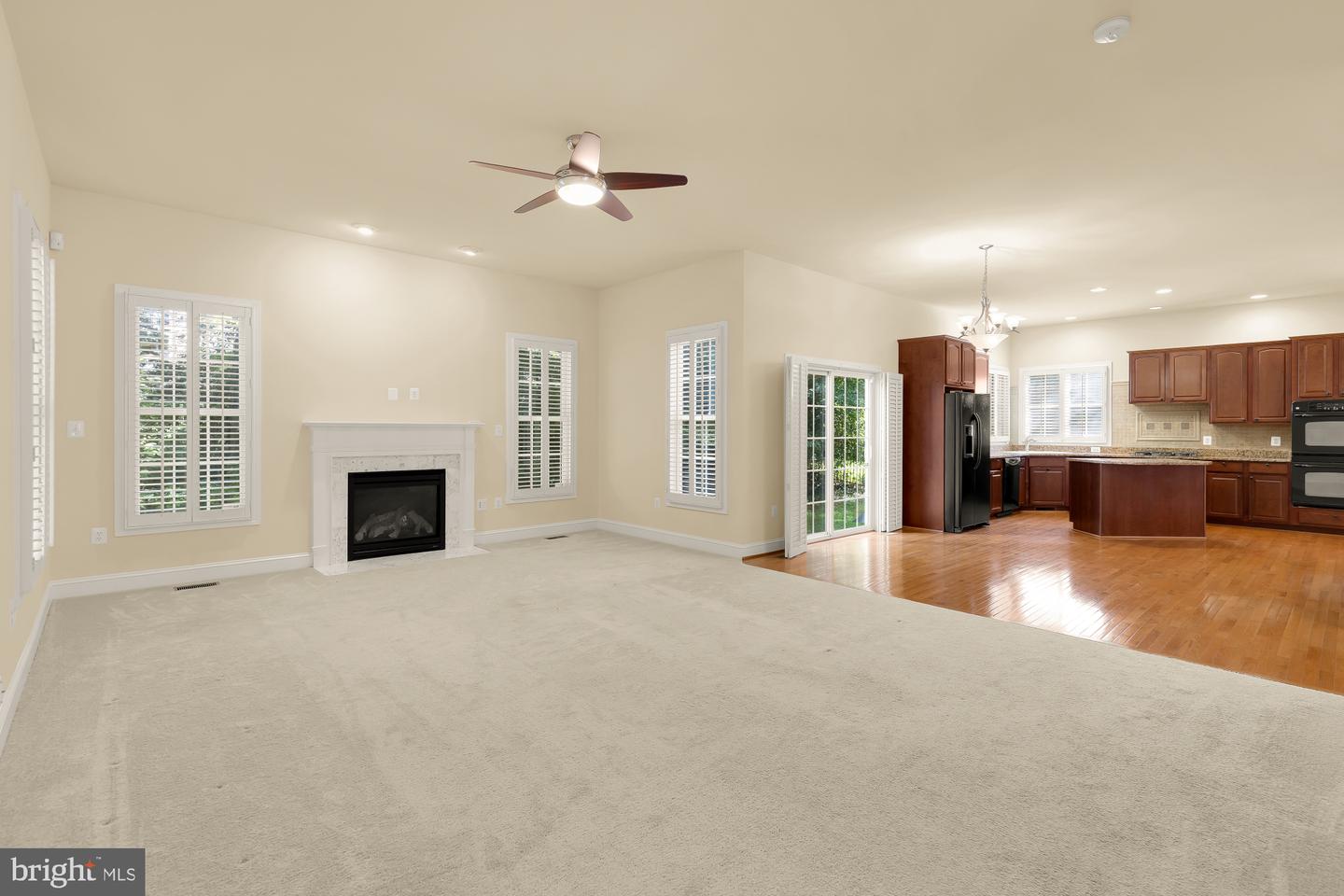 10606 Rosehaven St Property Photo 8