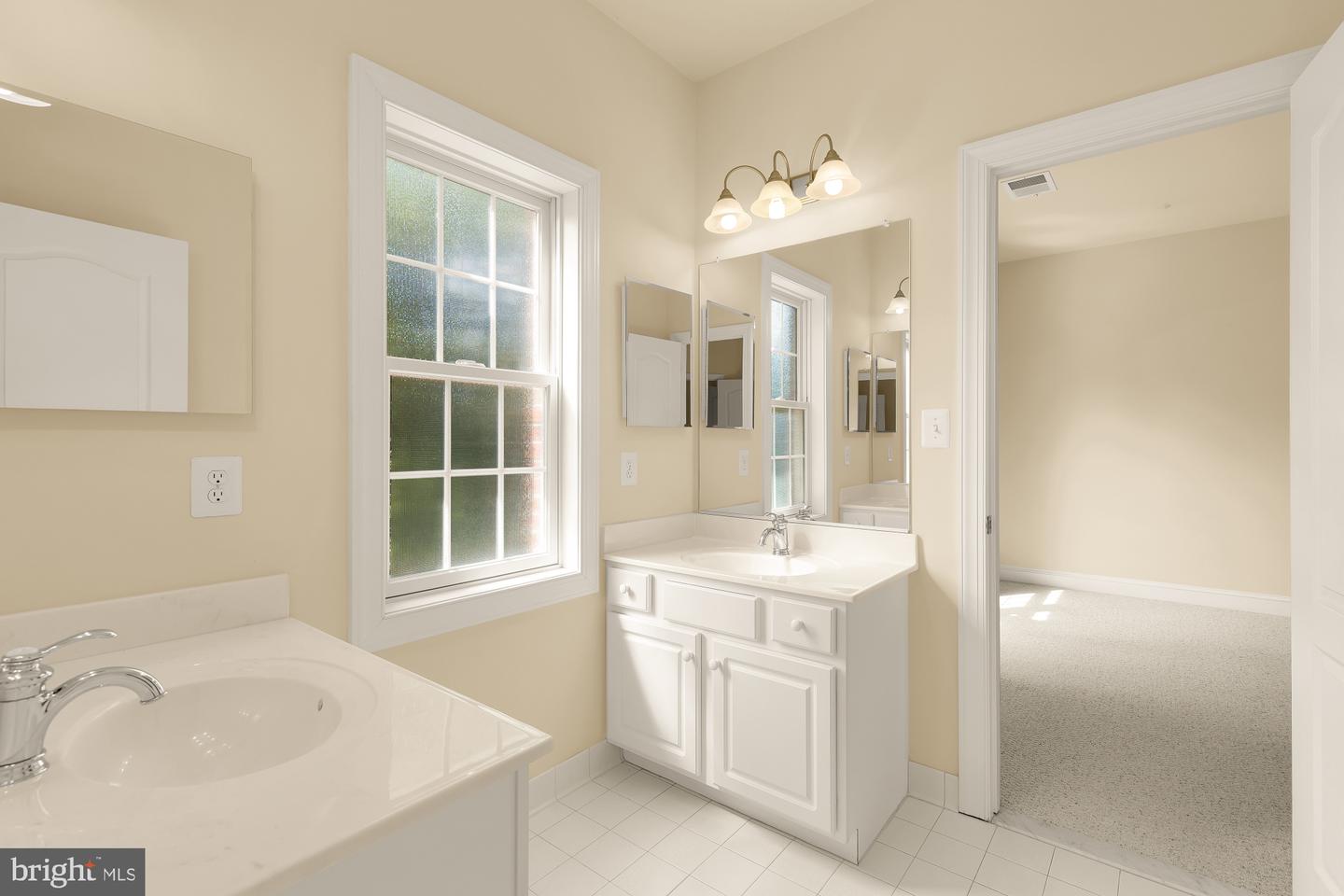 10606 Rosehaven St Property Photo 28
