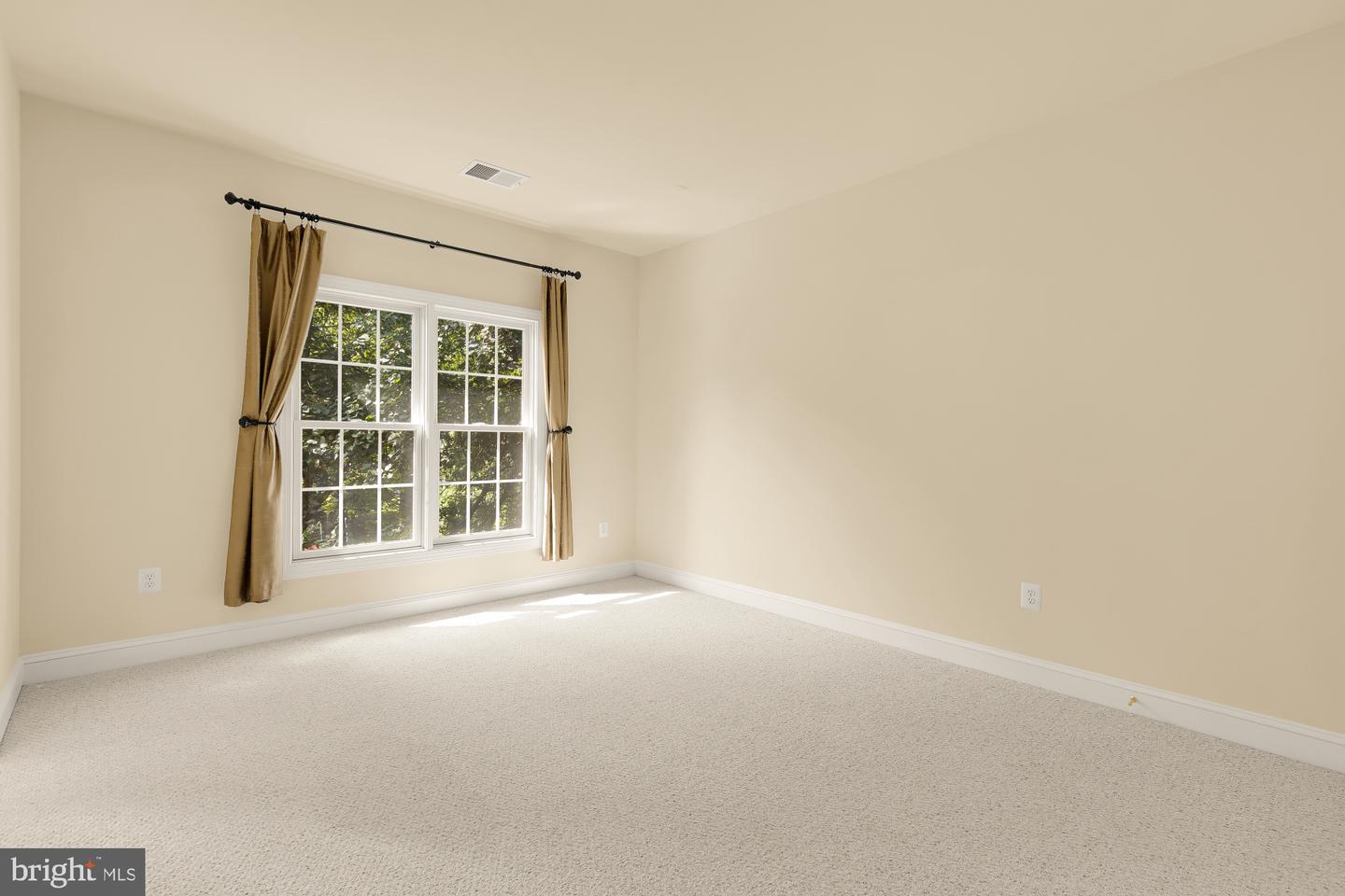10606 Rosehaven St Property Photo 31