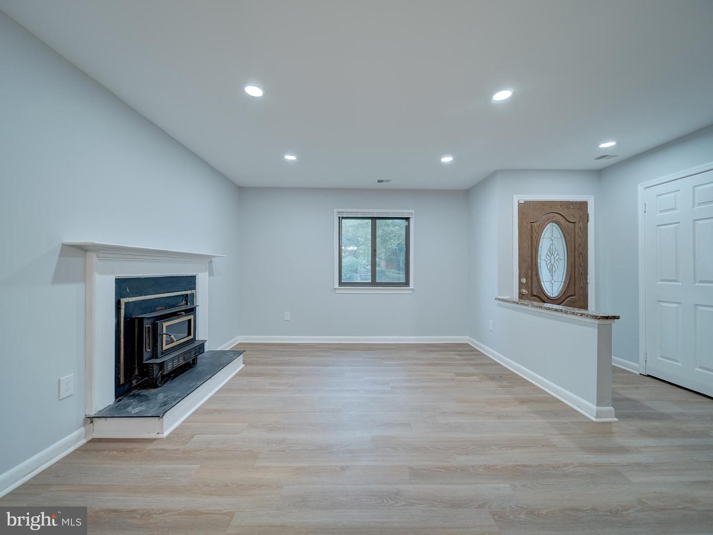 11301 Gatesborough Ln Property Photo 3
