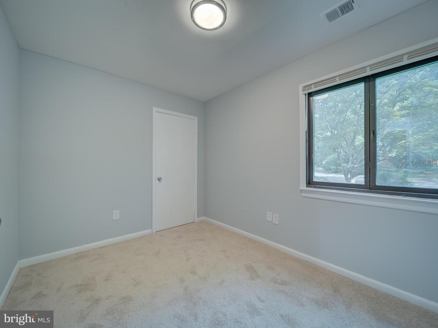 11301 Gatesborough Ln Property Photo 10