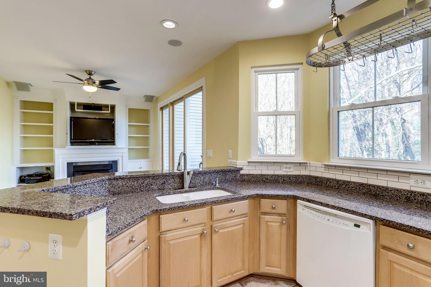 11472 Waterhaven Ct Property Photo 13