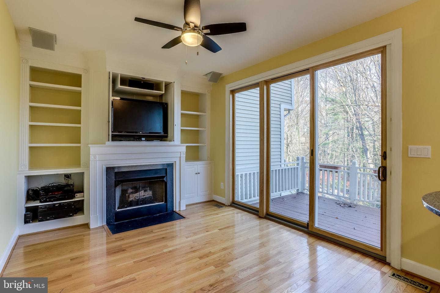11472 Waterhaven Ct Property Photo 14