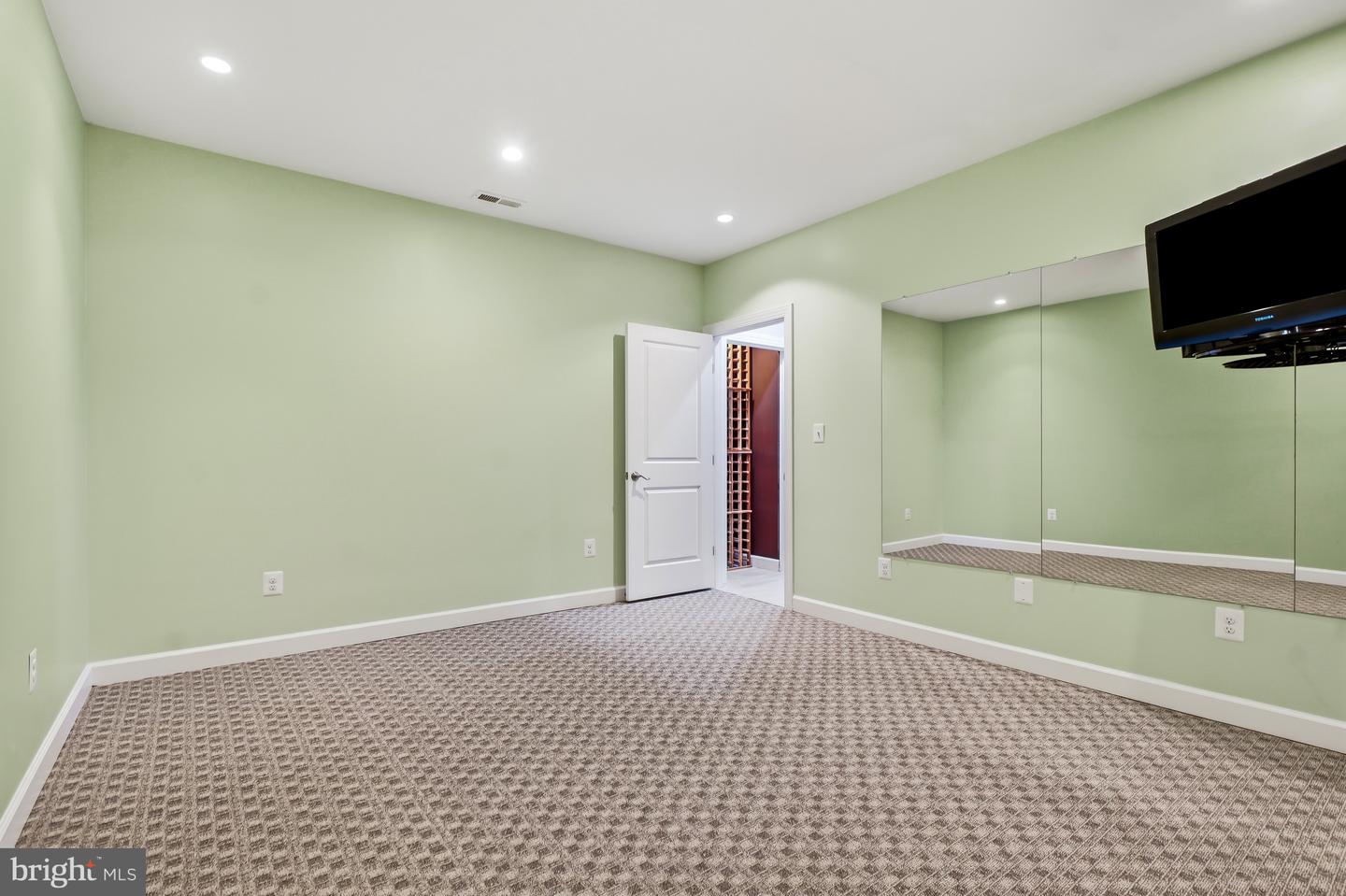2321 Grove Ave Property Photo 53