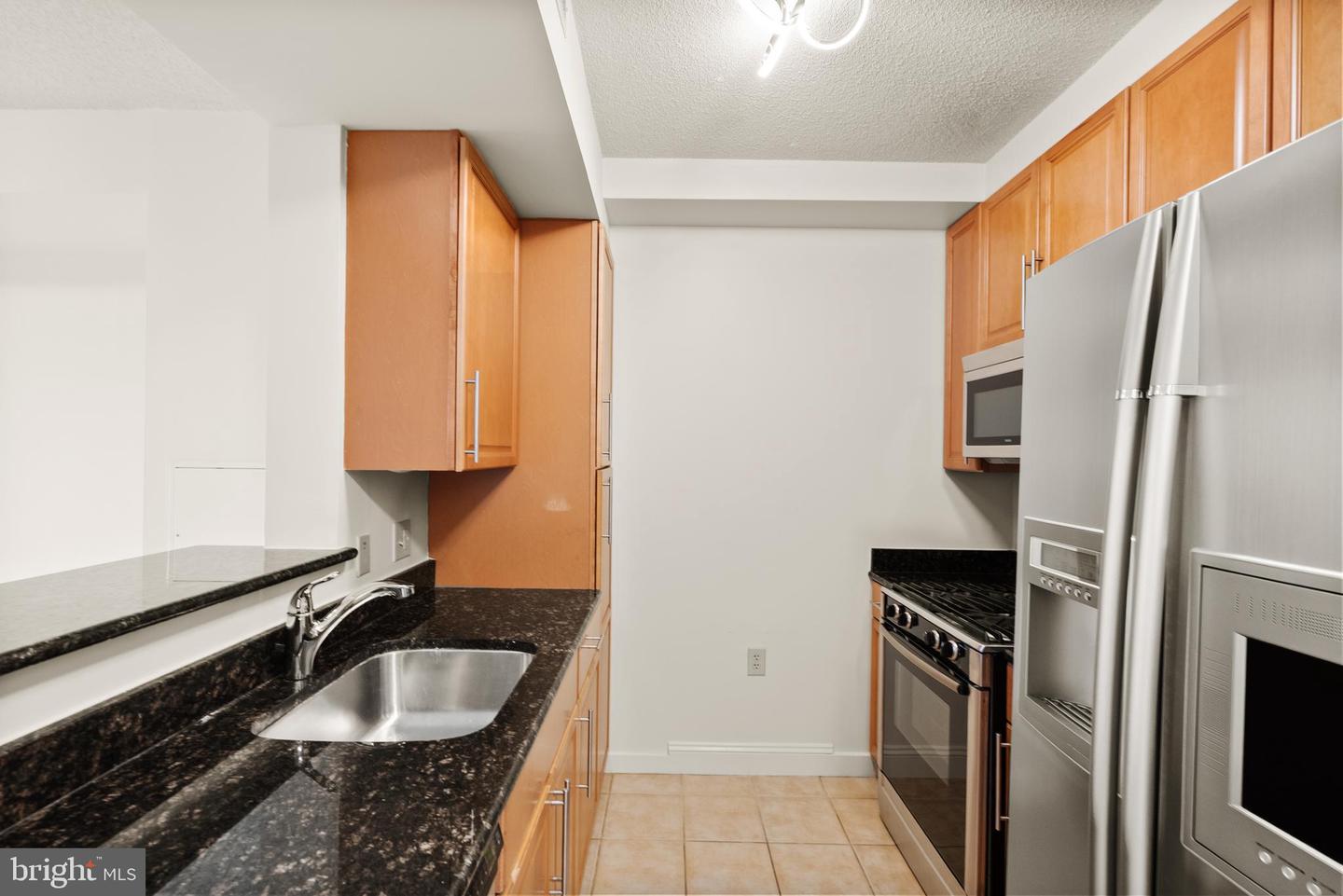 11760 Sunrise Valley Dr #212 Property Photo 6