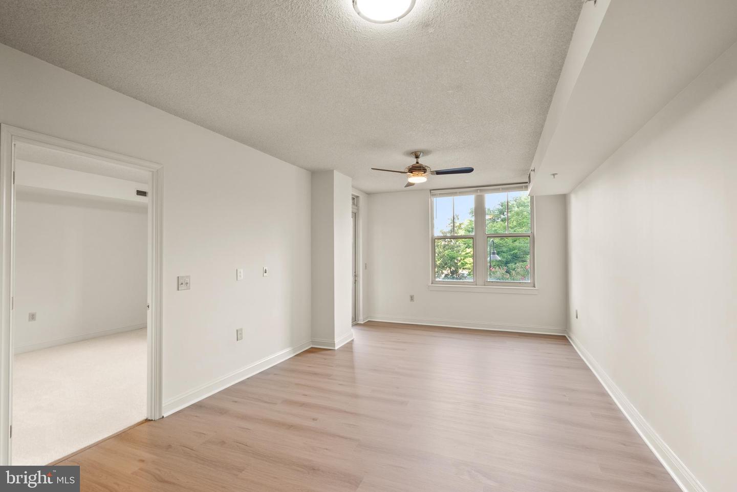 11760 Sunrise Valley Dr #212 Property Photo 8