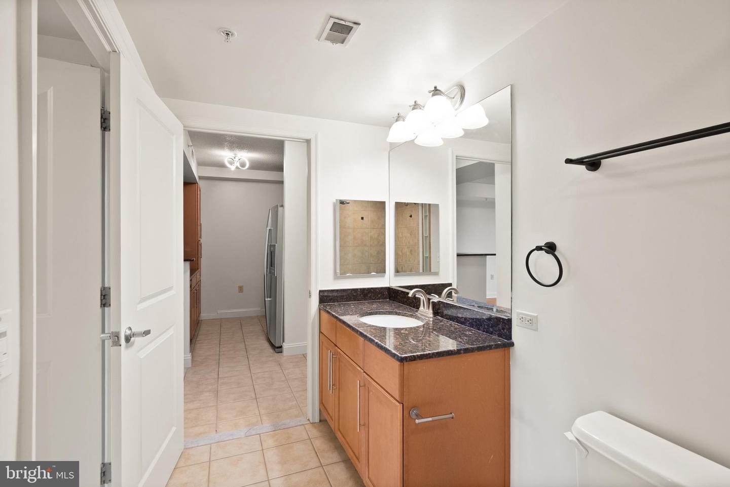 11760 Sunrise Valley Dr #212 Property Photo 14