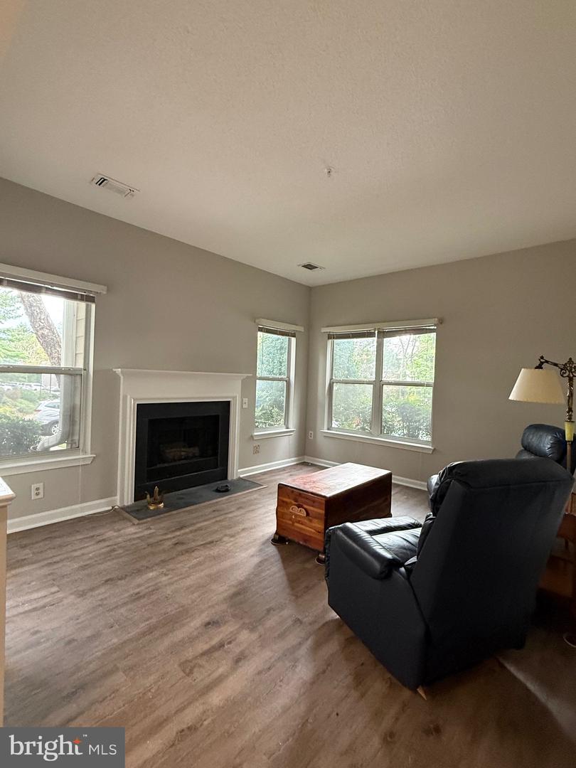 14300 Grape Holly Grv #15 Property Photo 1