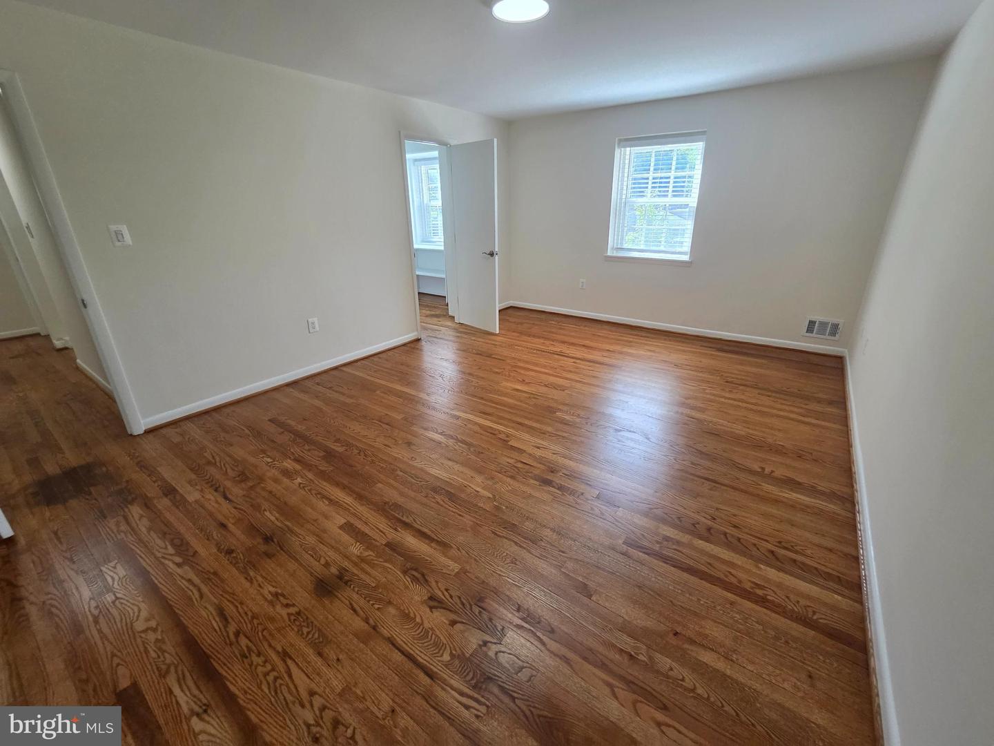 9929 Barnsbury Ct Property Photo 10