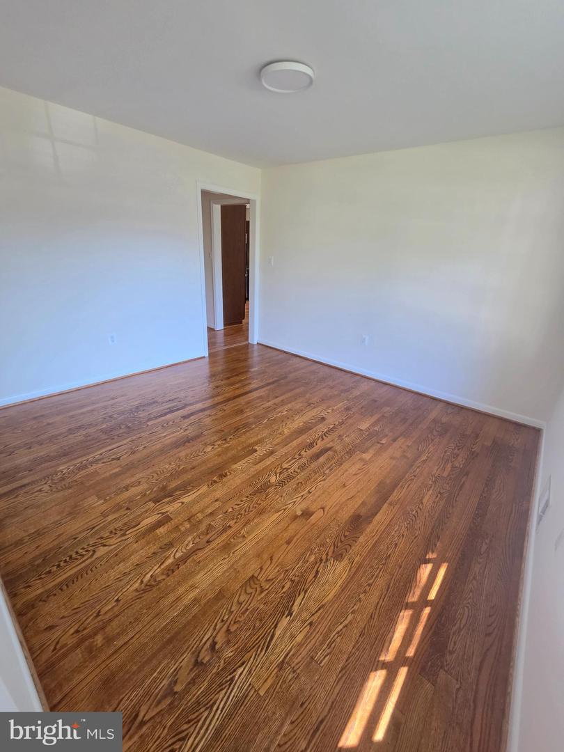 9929 Barnsbury Ct Property Photo 12