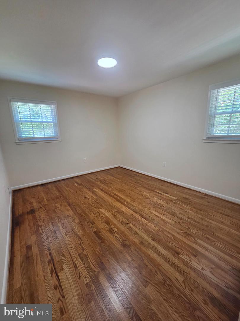 9929 Barnsbury Ct Property Photo 17