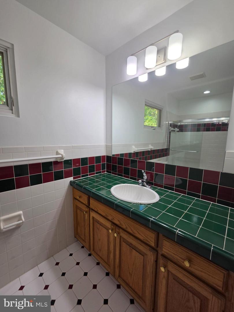 9929 Barnsbury Ct Property Photo 19