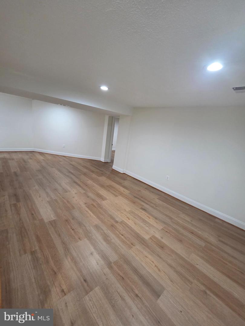 9929 Barnsbury Ct Property Photo 23