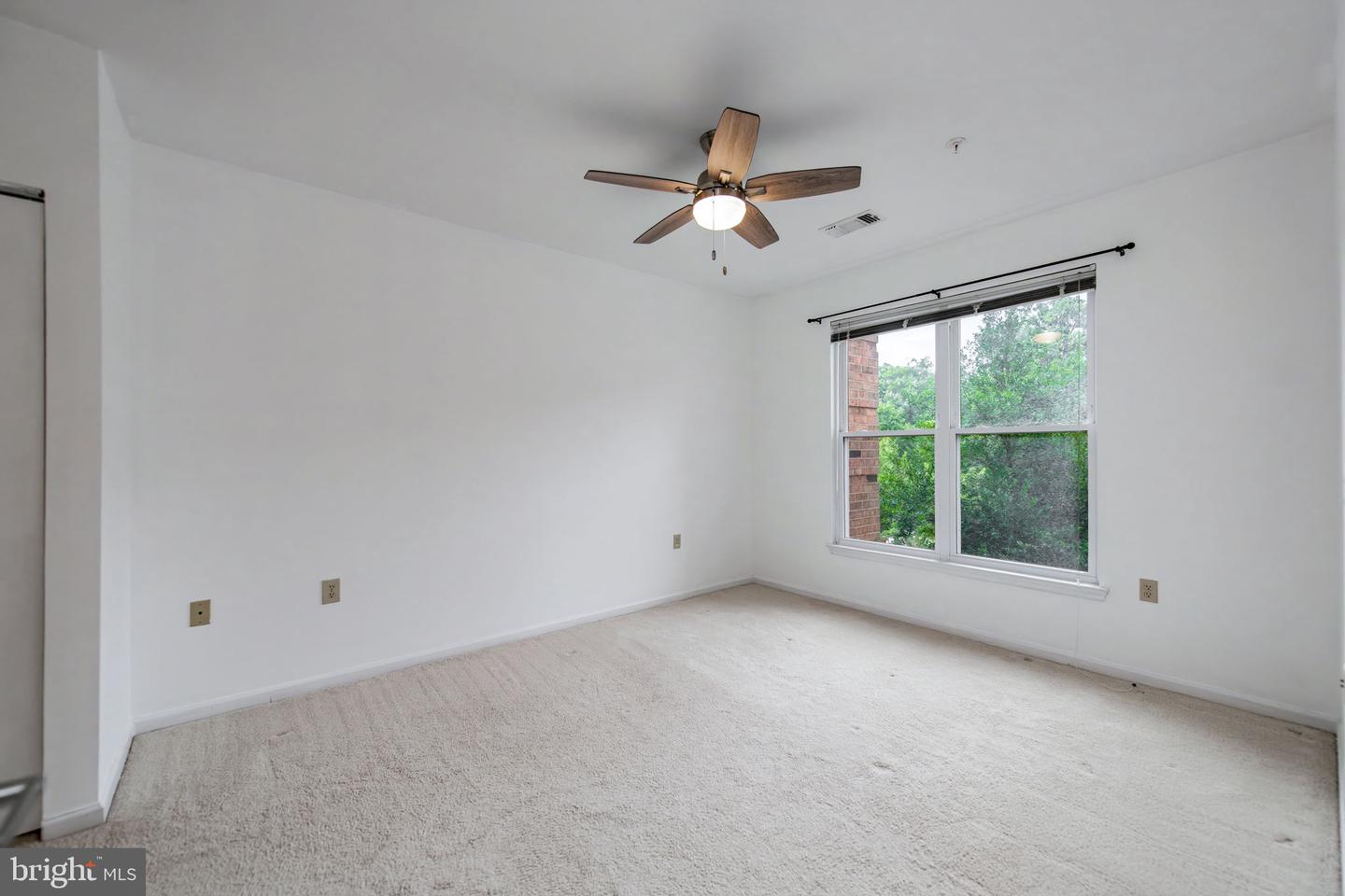 12913 Alton Sq #320 Property Photo 19