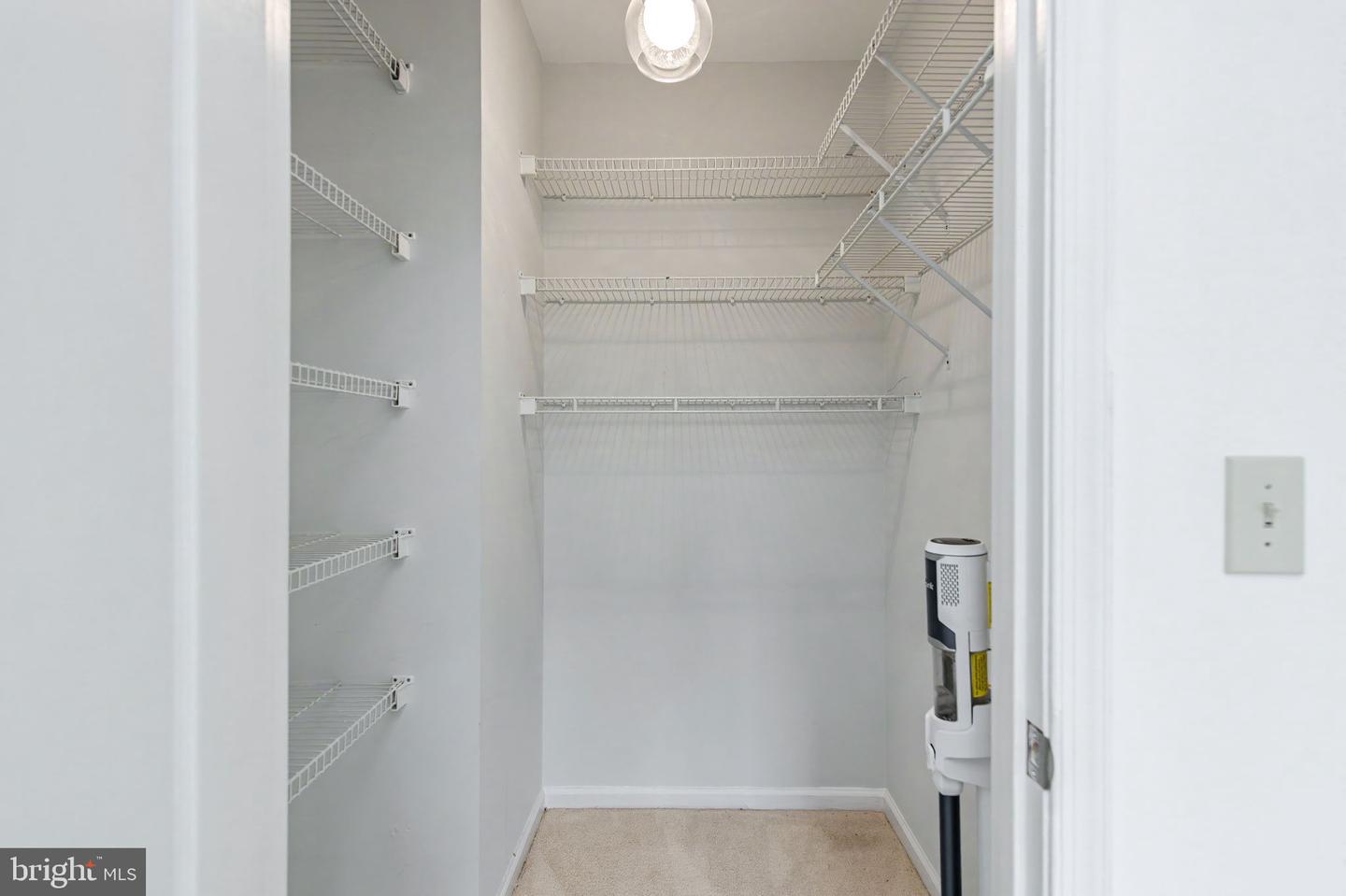 12913 Alton Sq #320 Property Photo 22