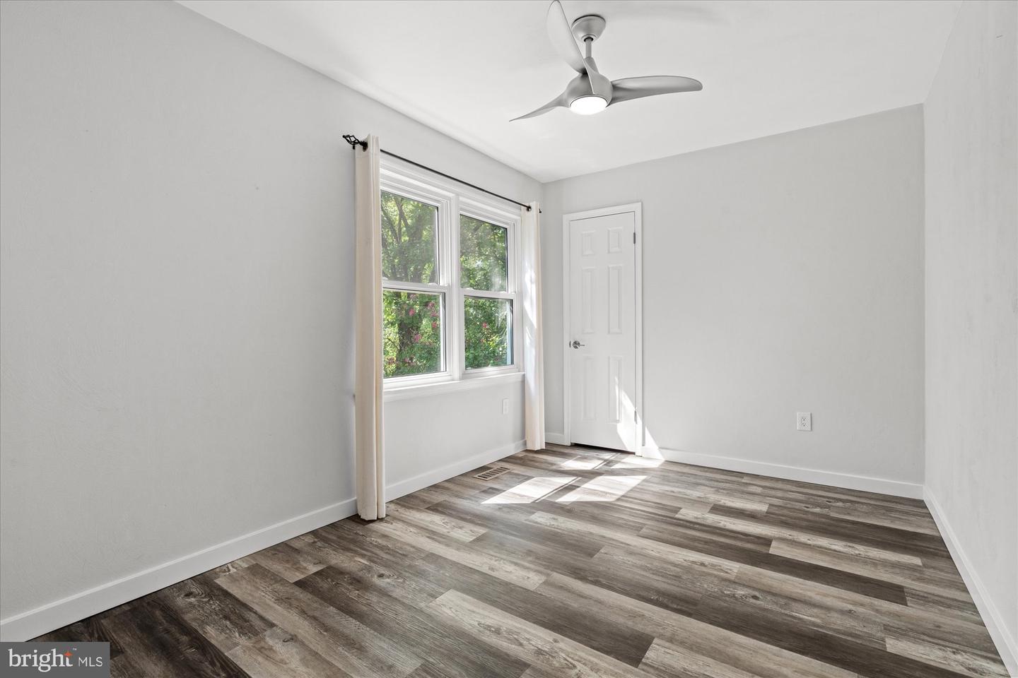 8622 Vernon Ave Property Photo 17