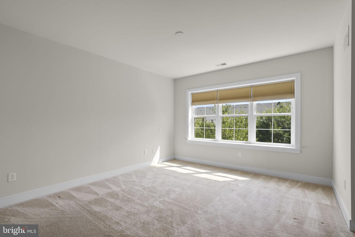 2905 Bleeker St #205 Property Photo 23