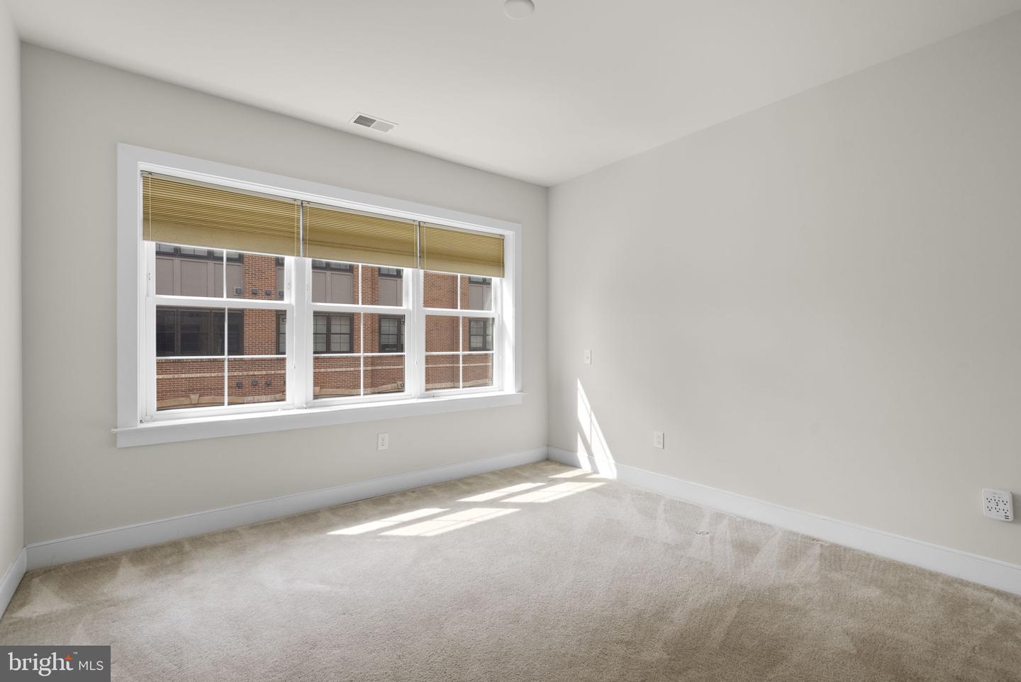 2905 Bleeker St #205 Property Photo 31