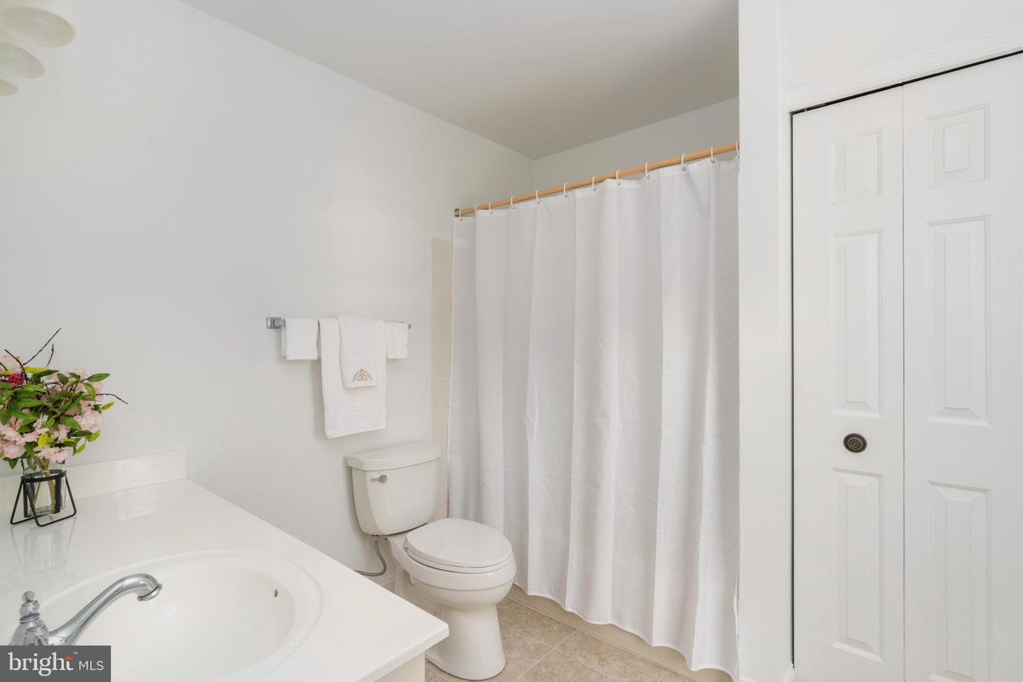 9511 Shipwright Dr Property Photo 26