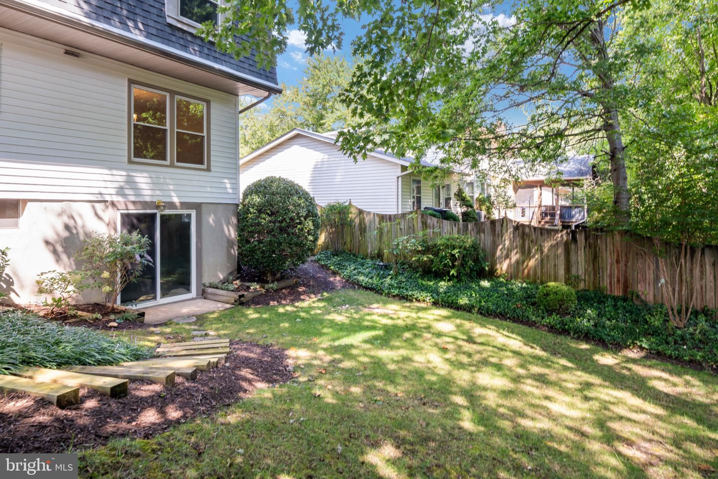 9511 Shipwright Dr Property Photo 42