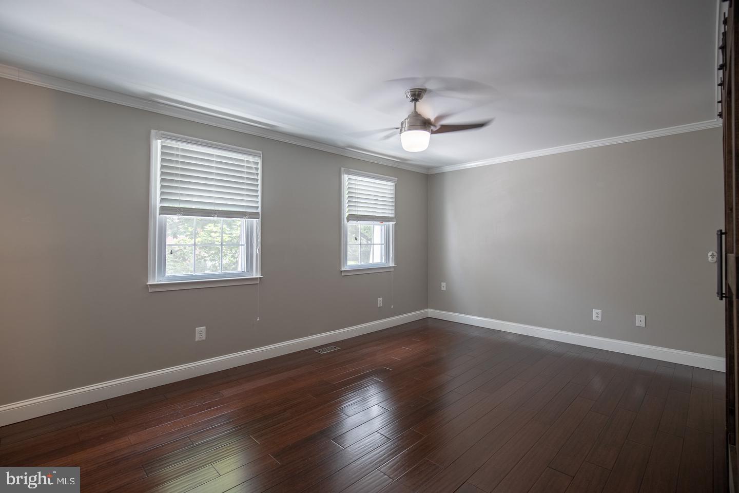 4836 Gainsborough Dr Property Photo 20
