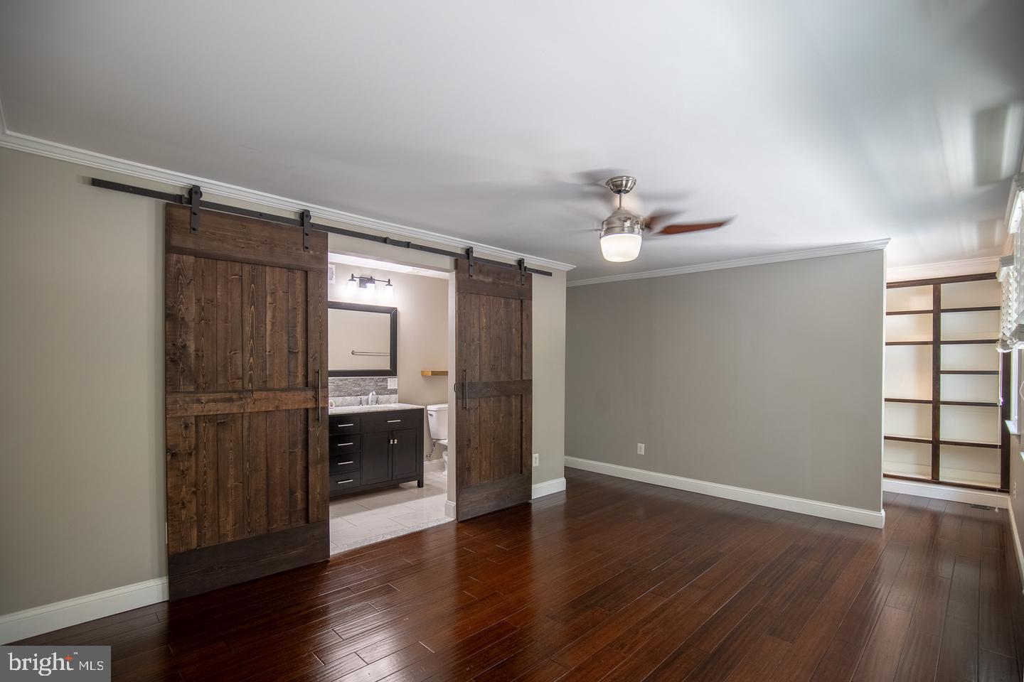 4836 Gainsborough Dr Property Photo 21