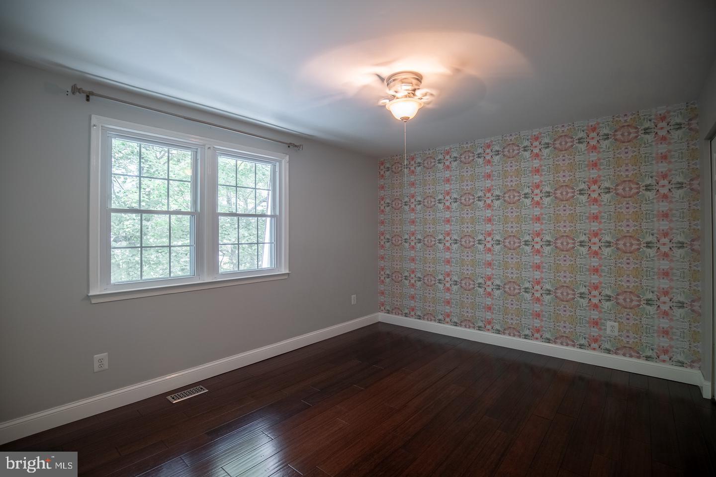 4836 Gainsborough Dr Property Photo 28