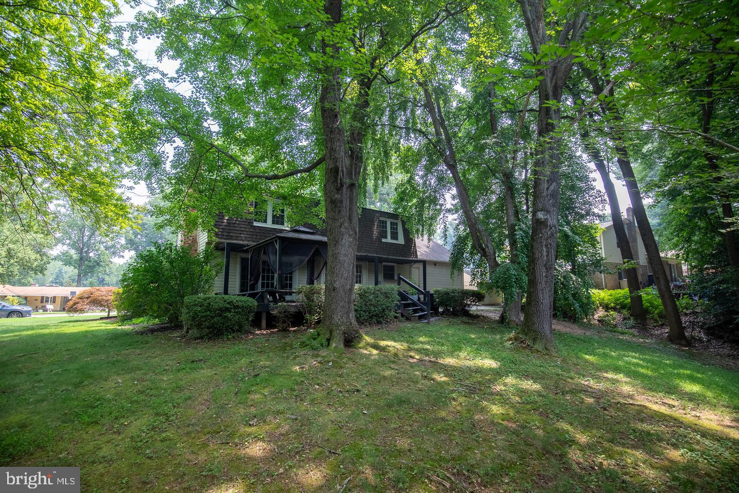 4836 Gainsborough Dr Property Photo 42