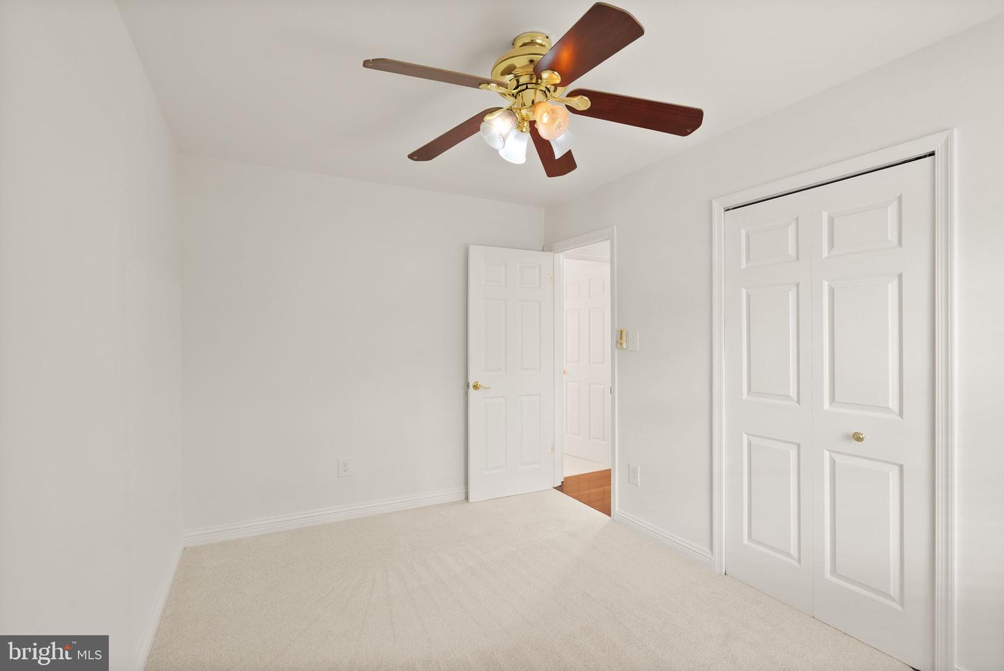 9507 Burdett Rd Property Photo 28