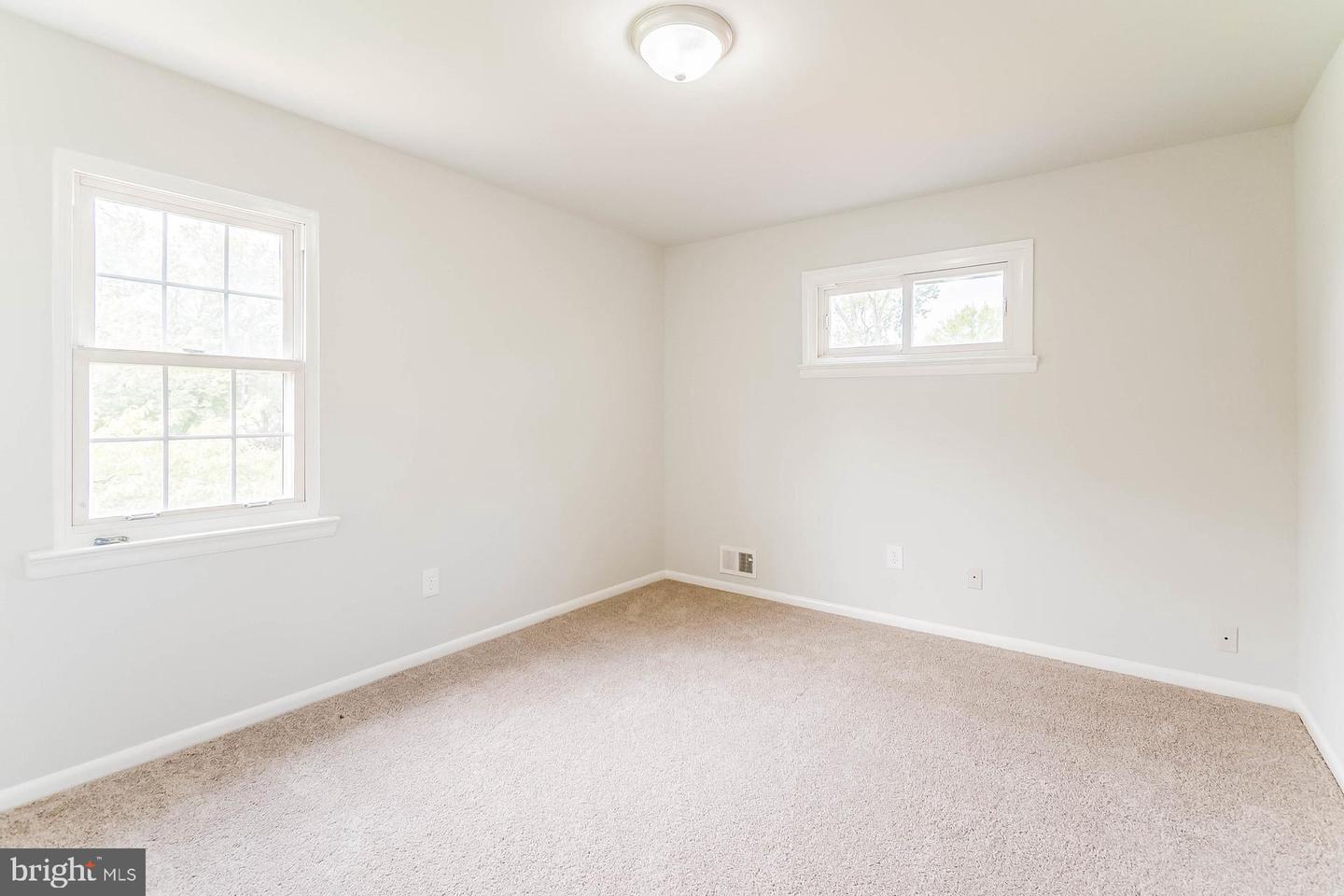 662 Herndon Pkwy Property Photo 20