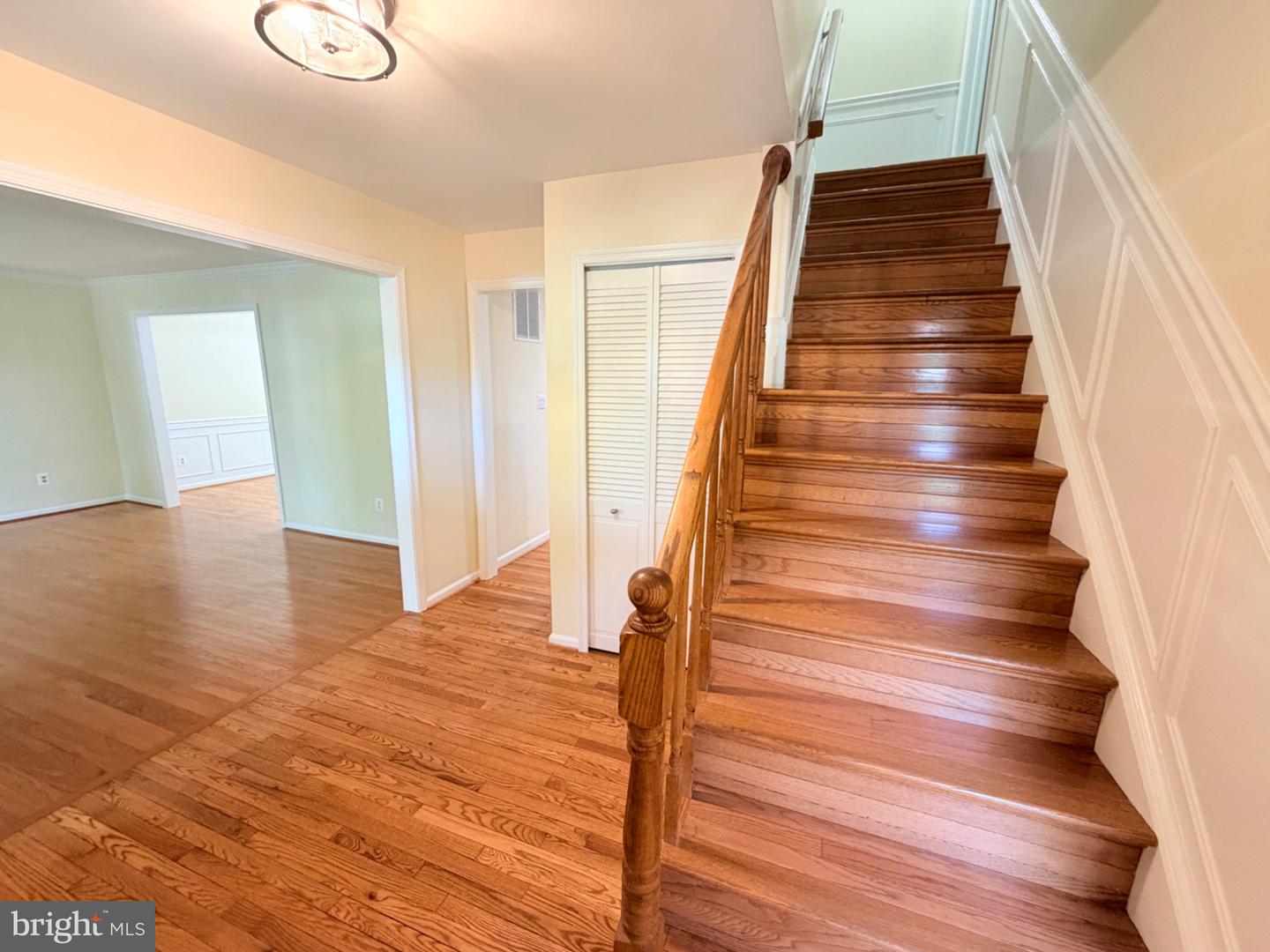 8853 Applecross Ln Property Photo 10