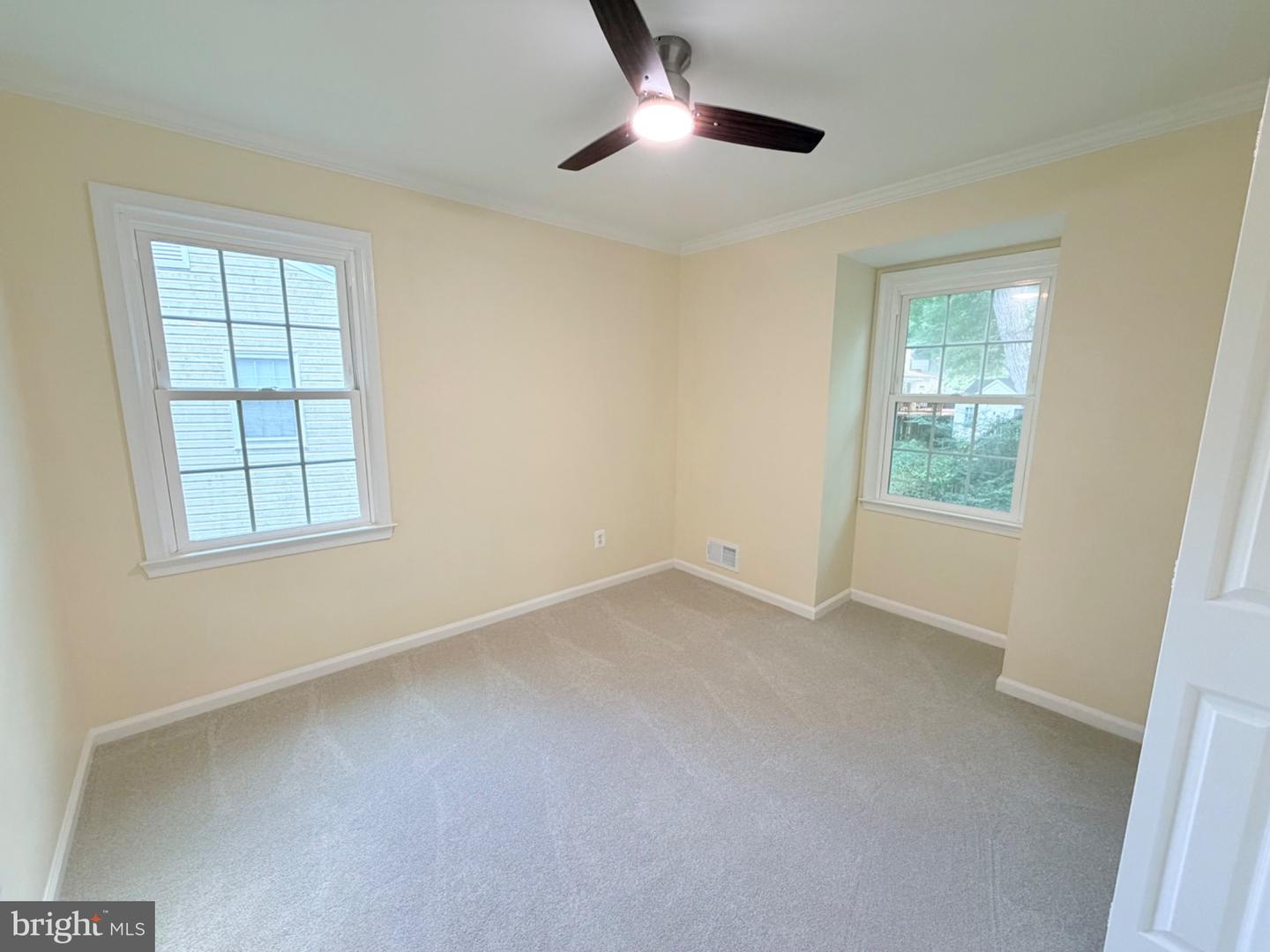 8853 Applecross Ln Property Photo 18
