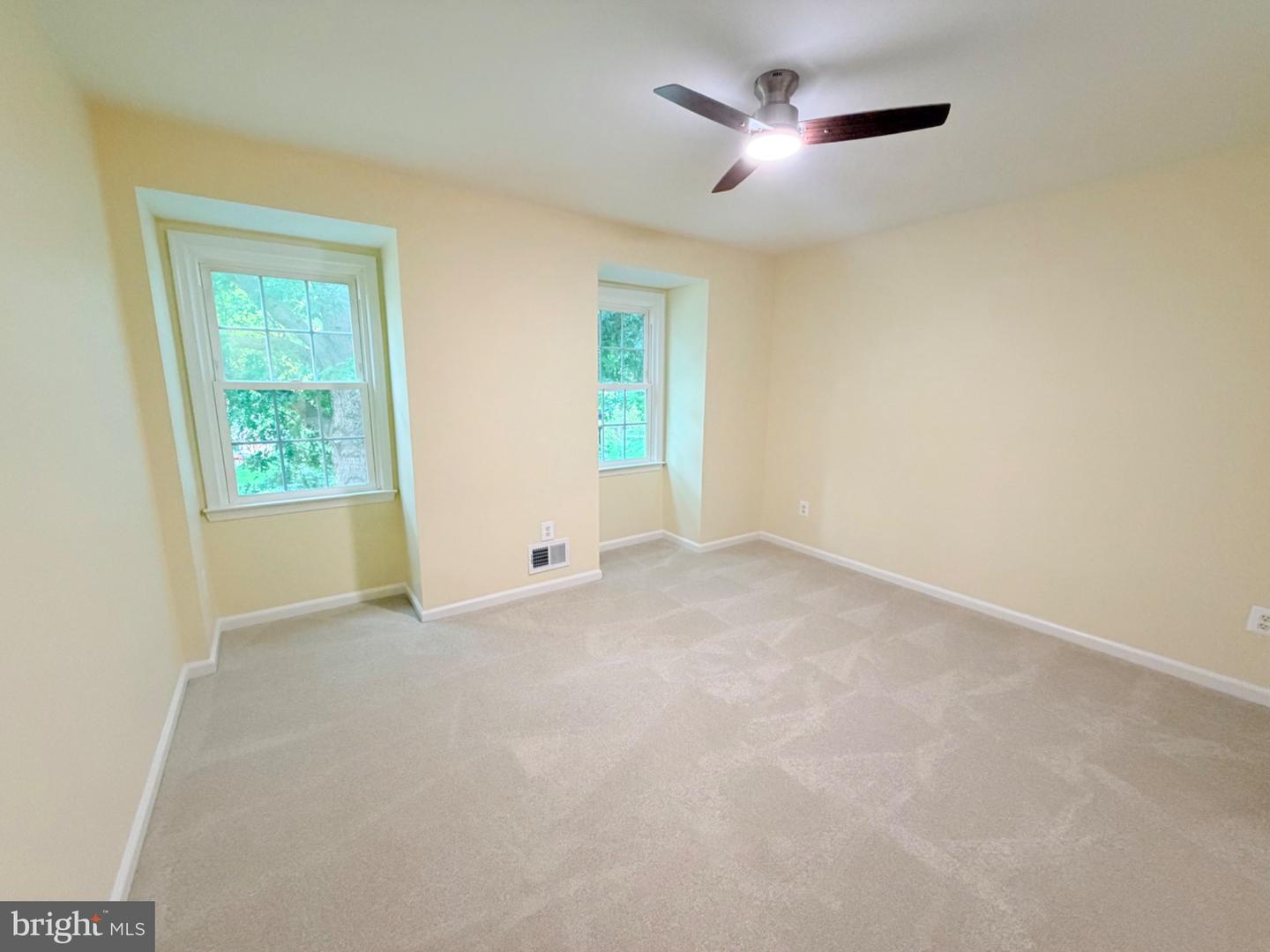 8853 Applecross Ln Property Photo 19