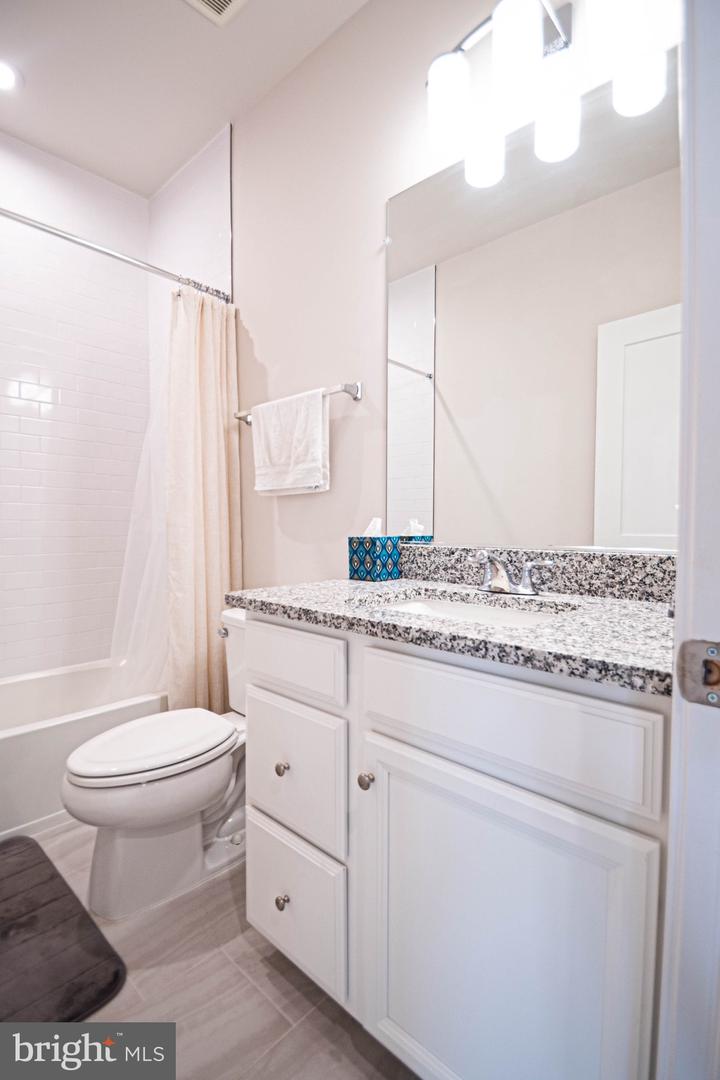 2453 Liberty Loop Property Photo 22