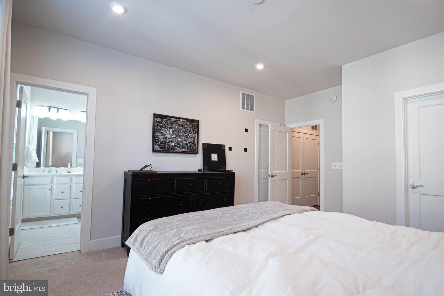 2453 Liberty Loop Property Photo 34