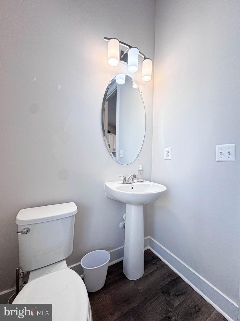 2453 Liberty Loop Property Photo 38