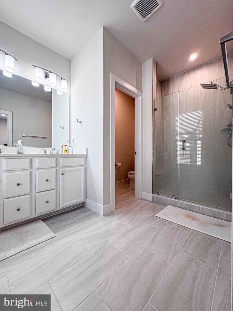 2453 Liberty Loop Property Photo 40