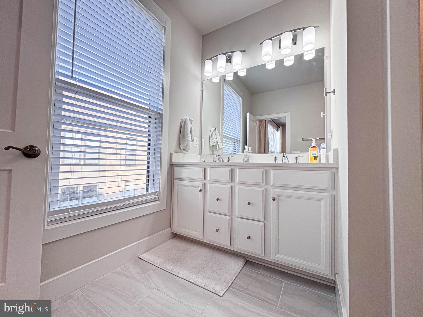 2453 Liberty Loop Property Photo 42