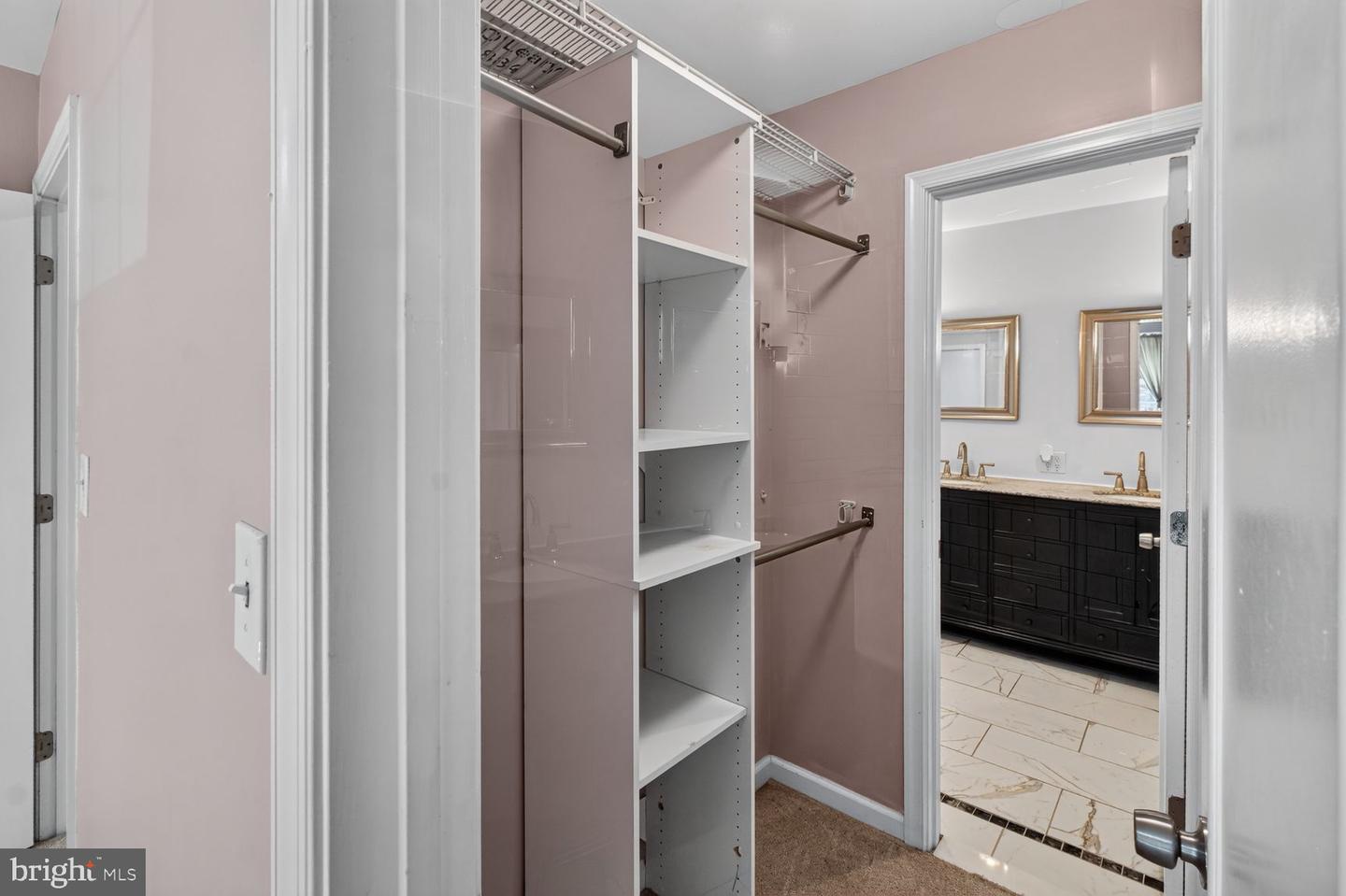 5905 Noblestown Rd #f Property Photo 11