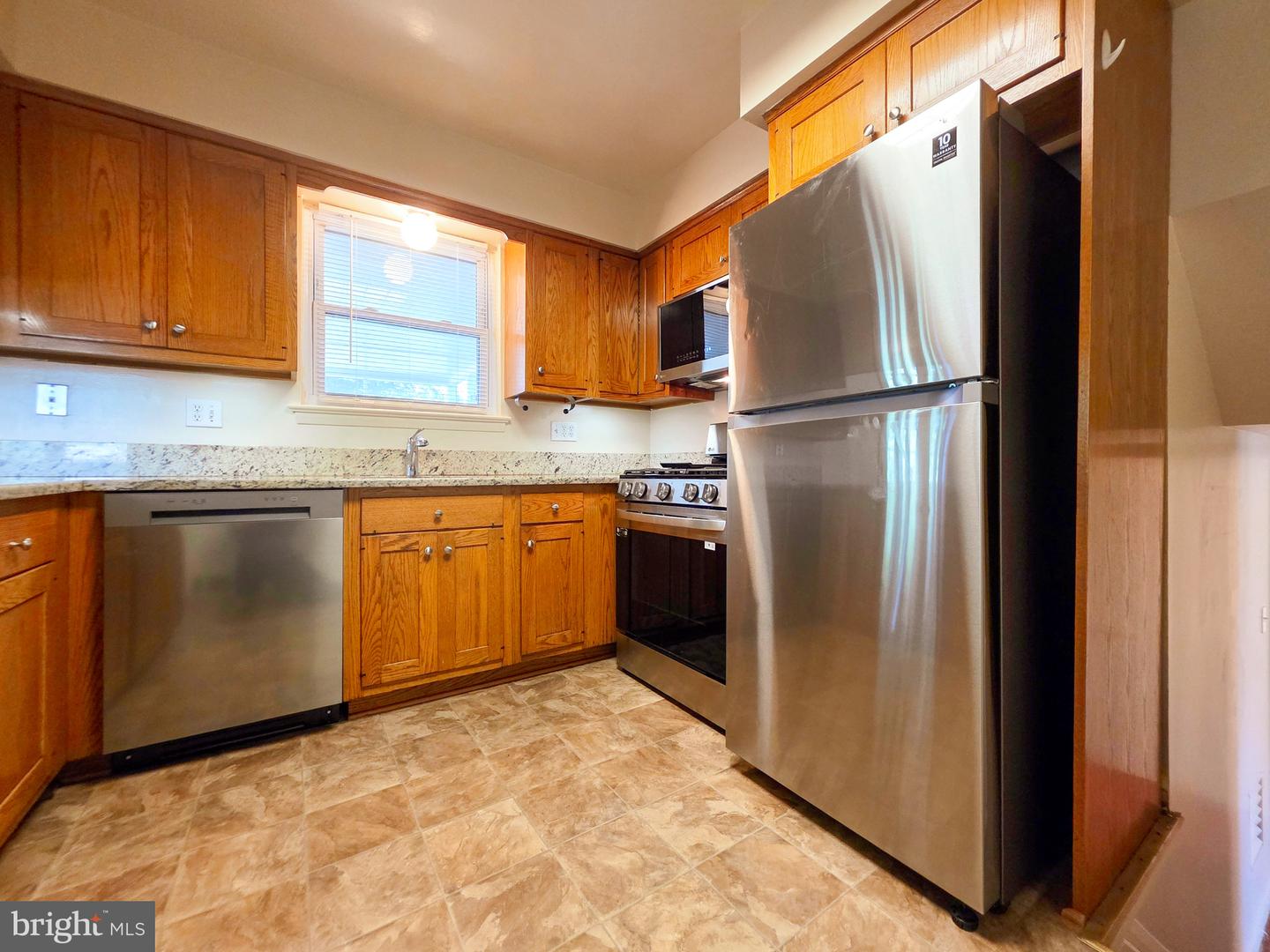 7511 Elgar St Property Photo 11