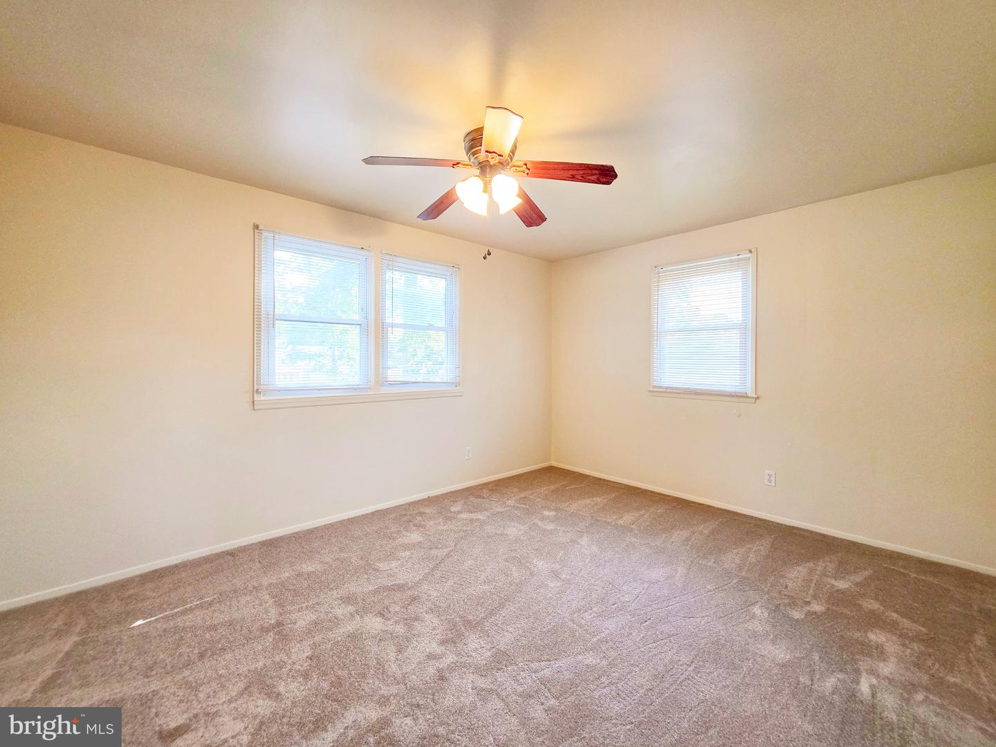 7511 Elgar St Property Photo 19