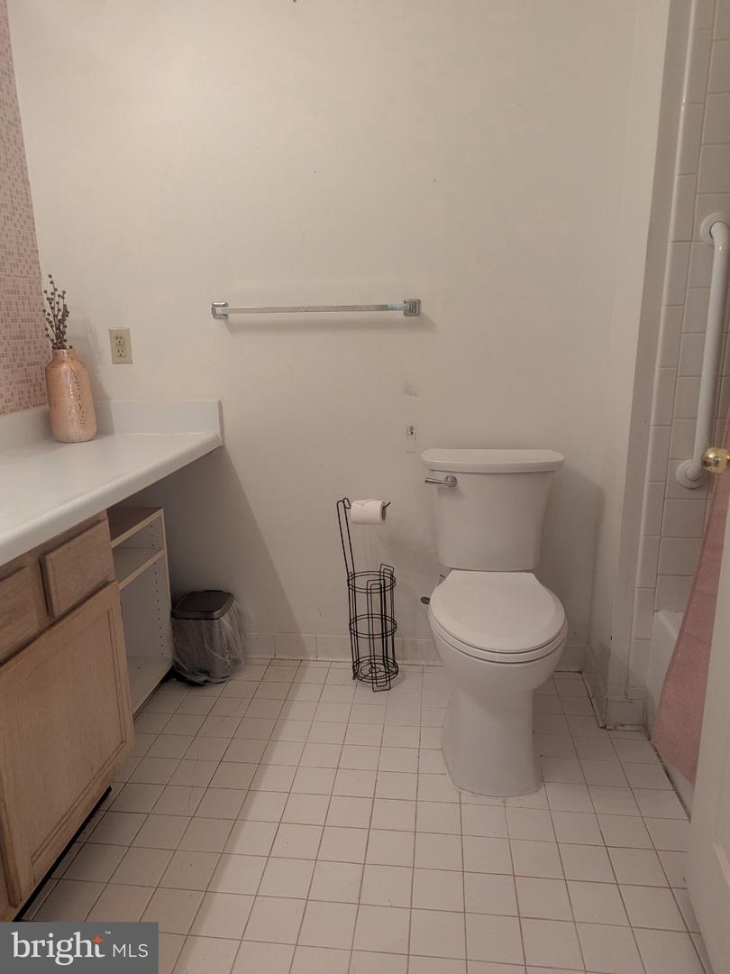14301 Grape Holly Grv #14 Property Photo 20