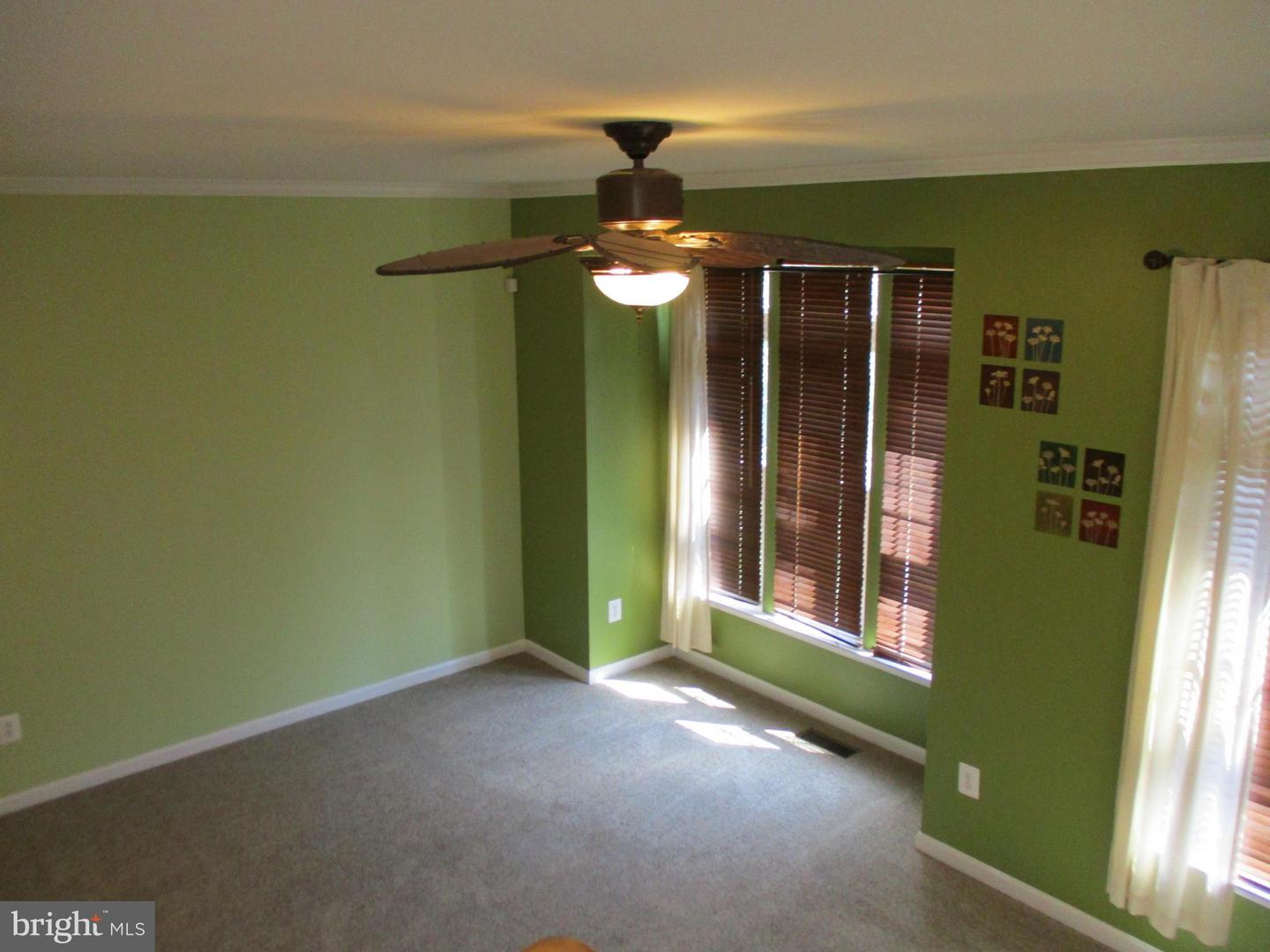 9102 Marie Ct Property Photo 9