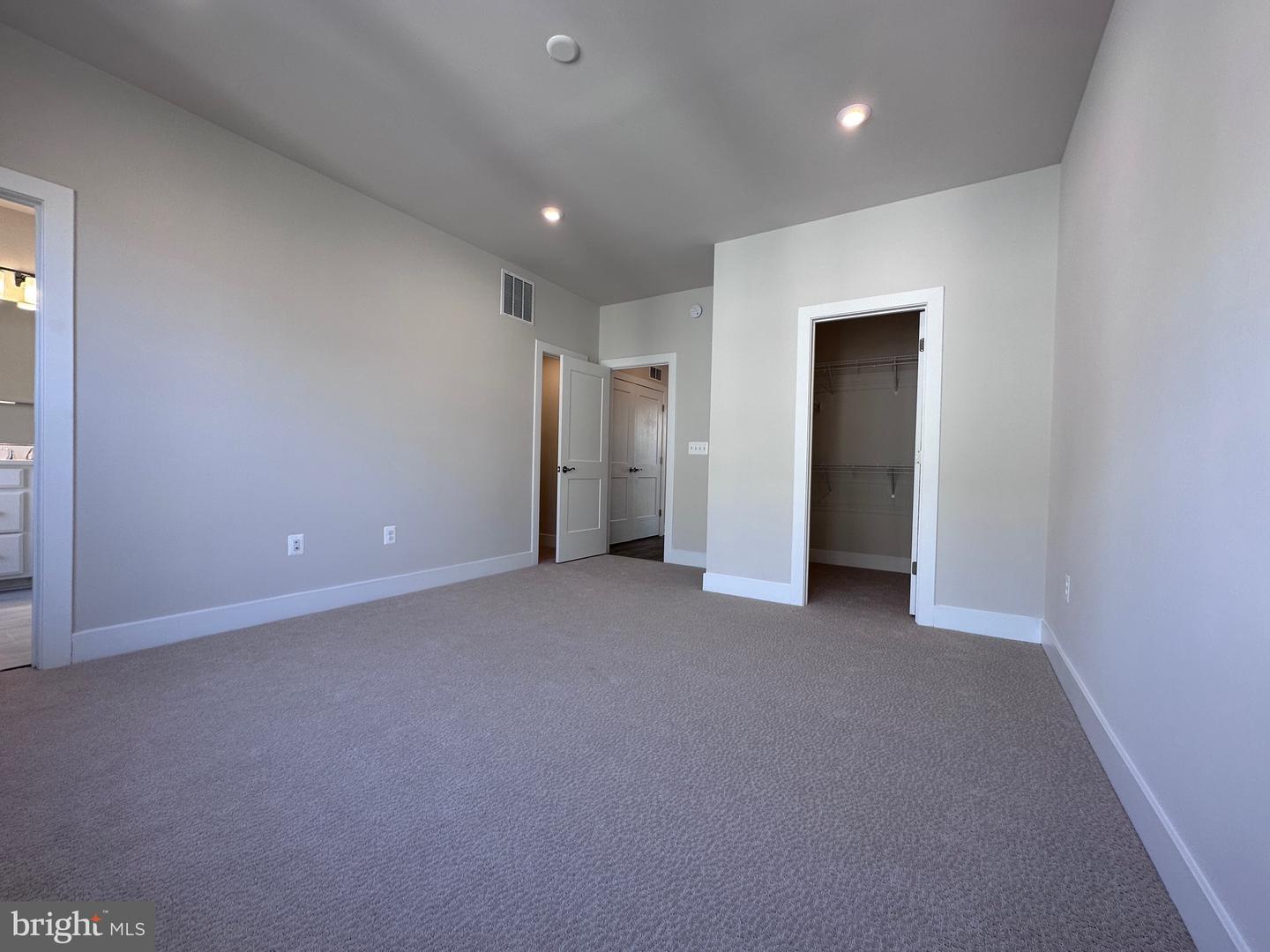 2453 Liberty Loop Property Photo 11