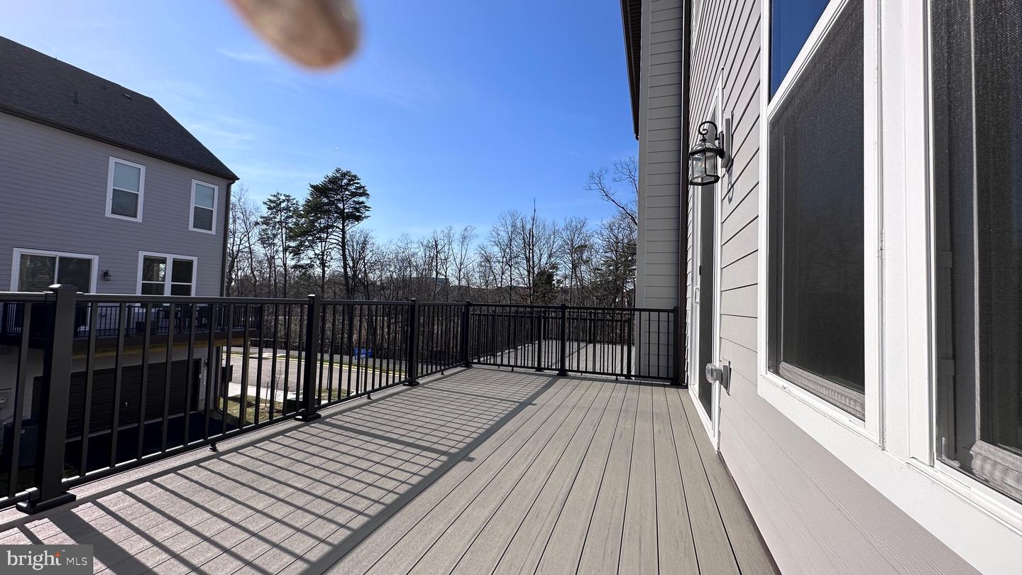 2453 Liberty Loop Property Photo 25