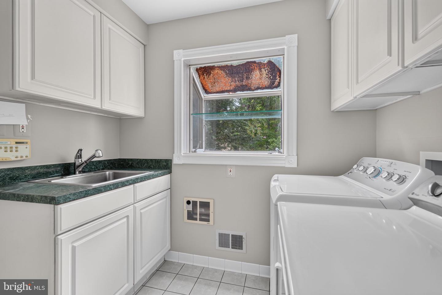 7922 Journey Ln Property Photo 21