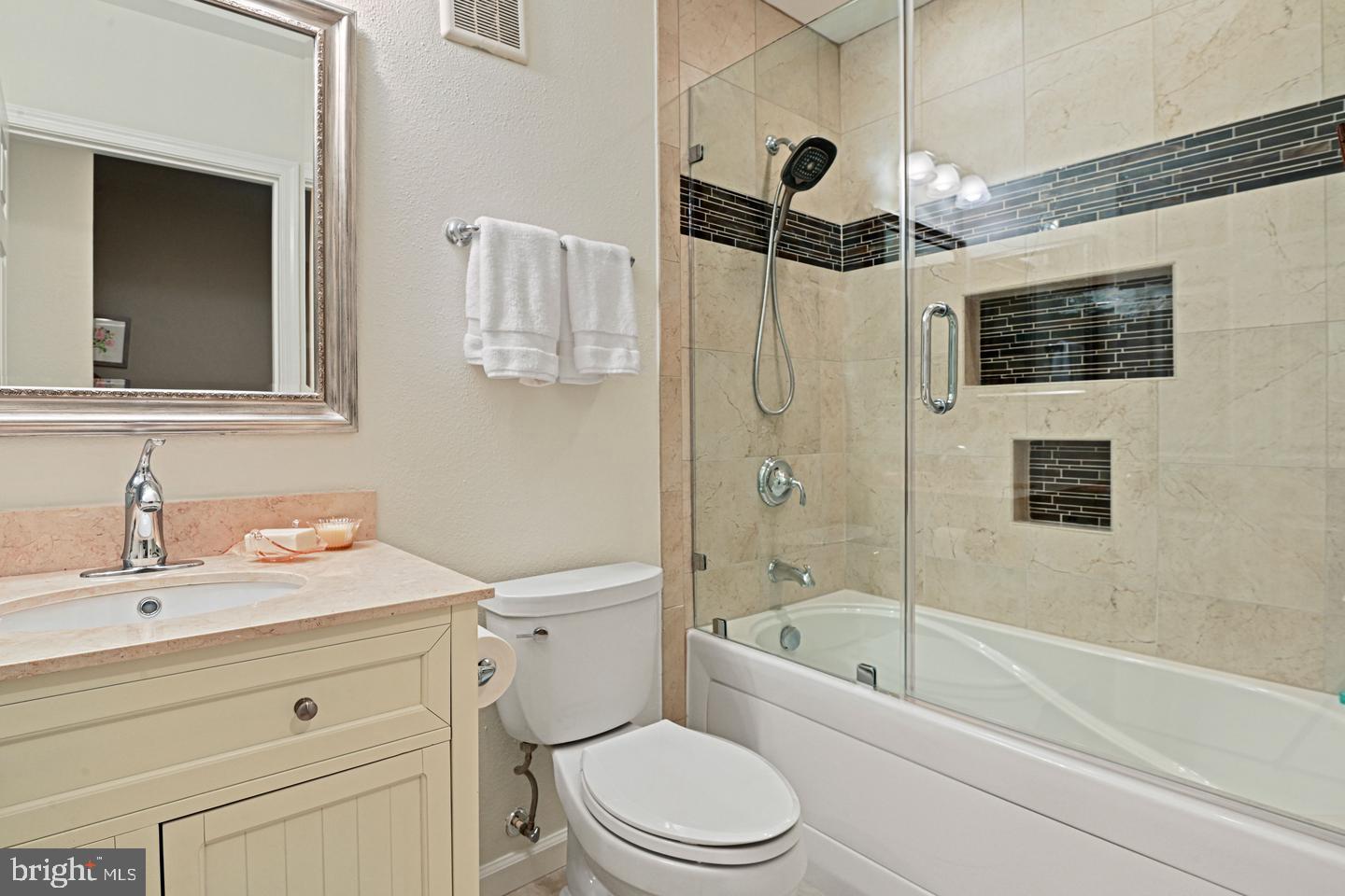 12908 Fair Briar Ln Property Photo 24